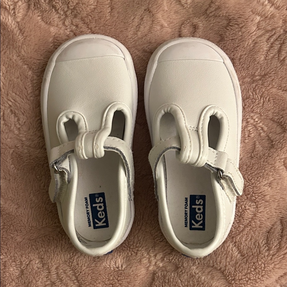Keds Kids Cream Sneakers